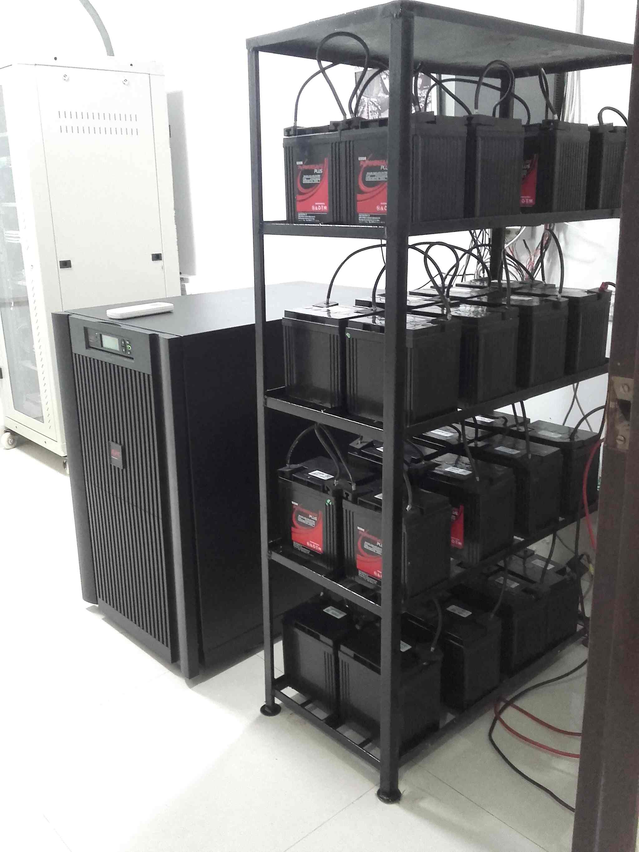 APC UPS with Battery Racks